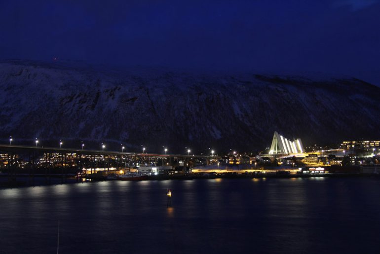 Eismeerkathedrale-tromso-tromsö