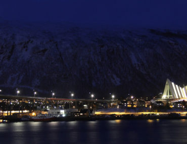 Tromso-tromsö-eismeerkathedrale-norwegen